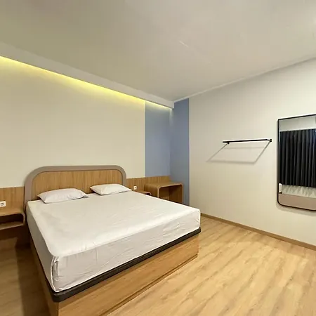 Hotel Plampitan-2
